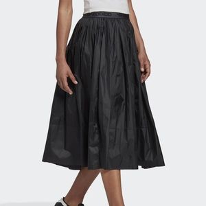 NWT ADIDAS Black Pleated Skirt | XS